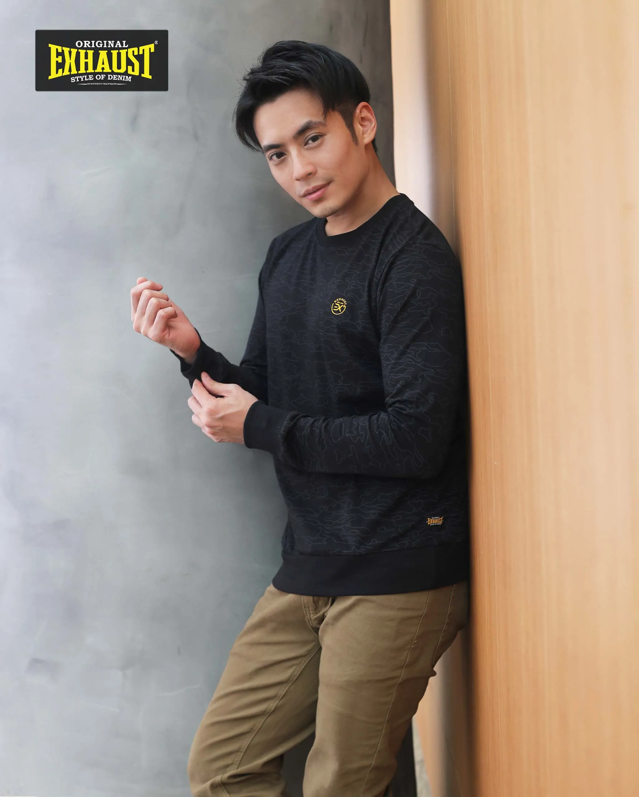 EXHAUST Long Sleeve Sweater 1411