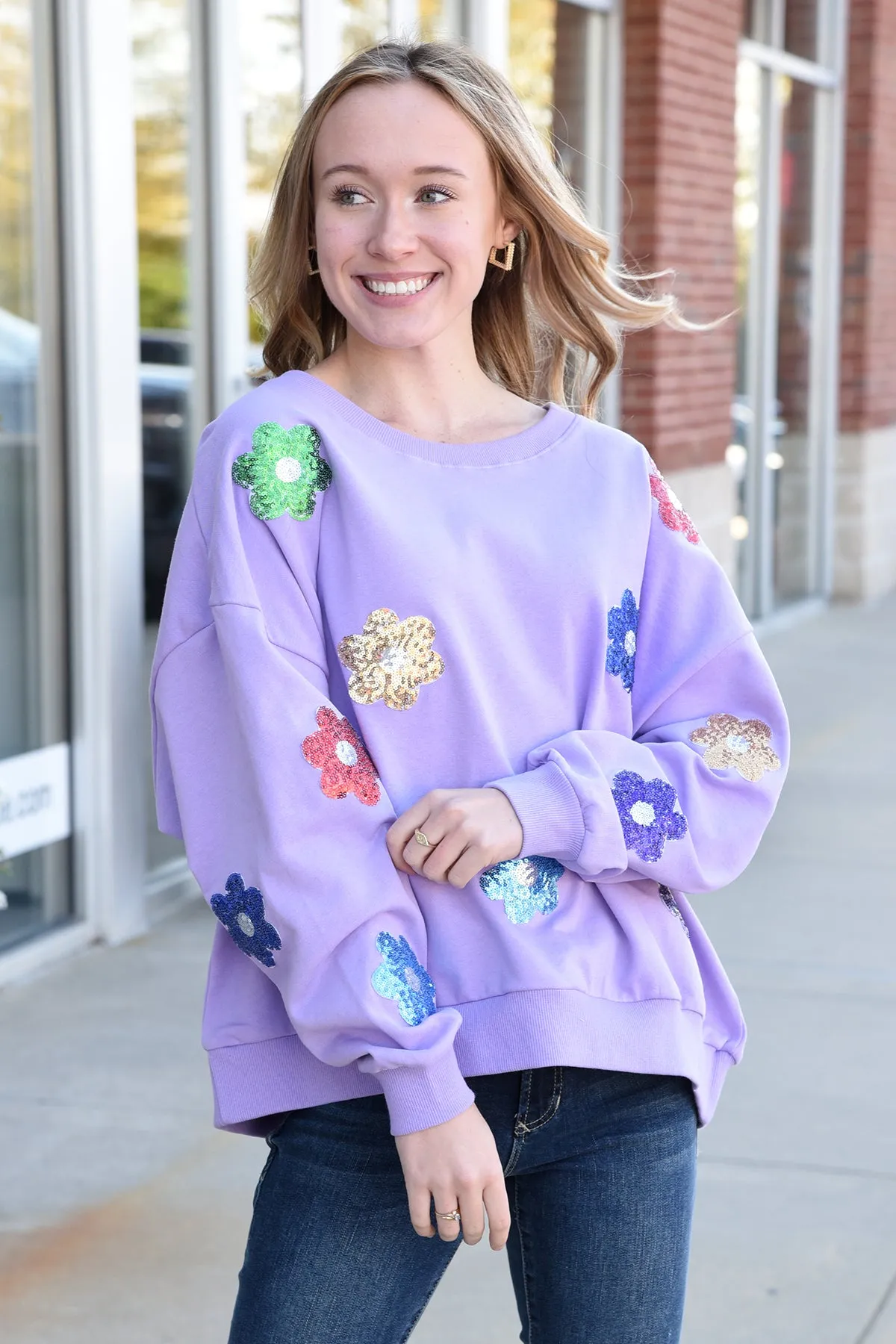 FLOWER PATCH SWEATSHIRT