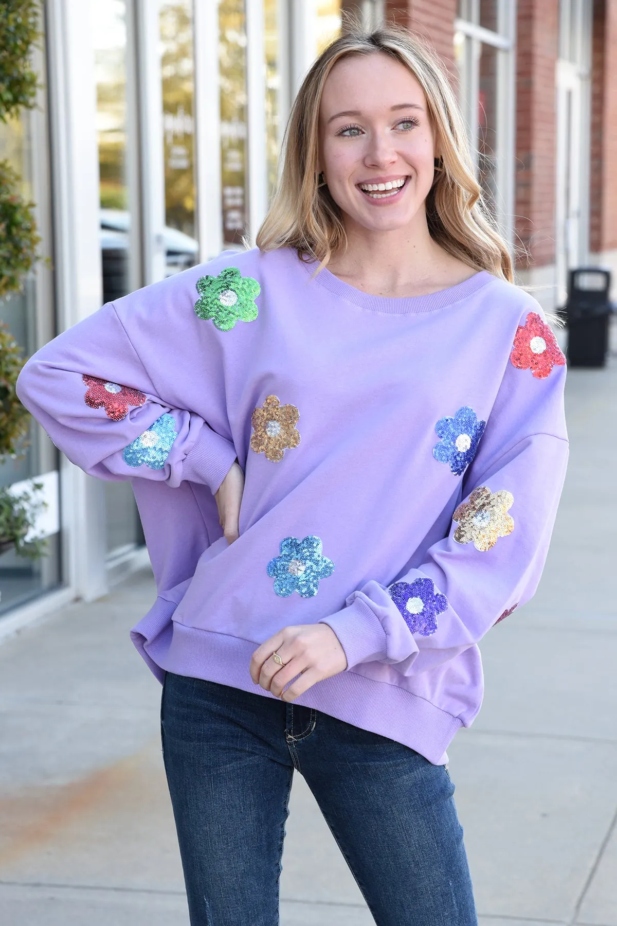 FLOWER PATCH SWEATSHIRT