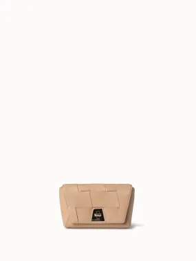 Small Anouk Day Bag aus geflochtenen Ledertrapezen