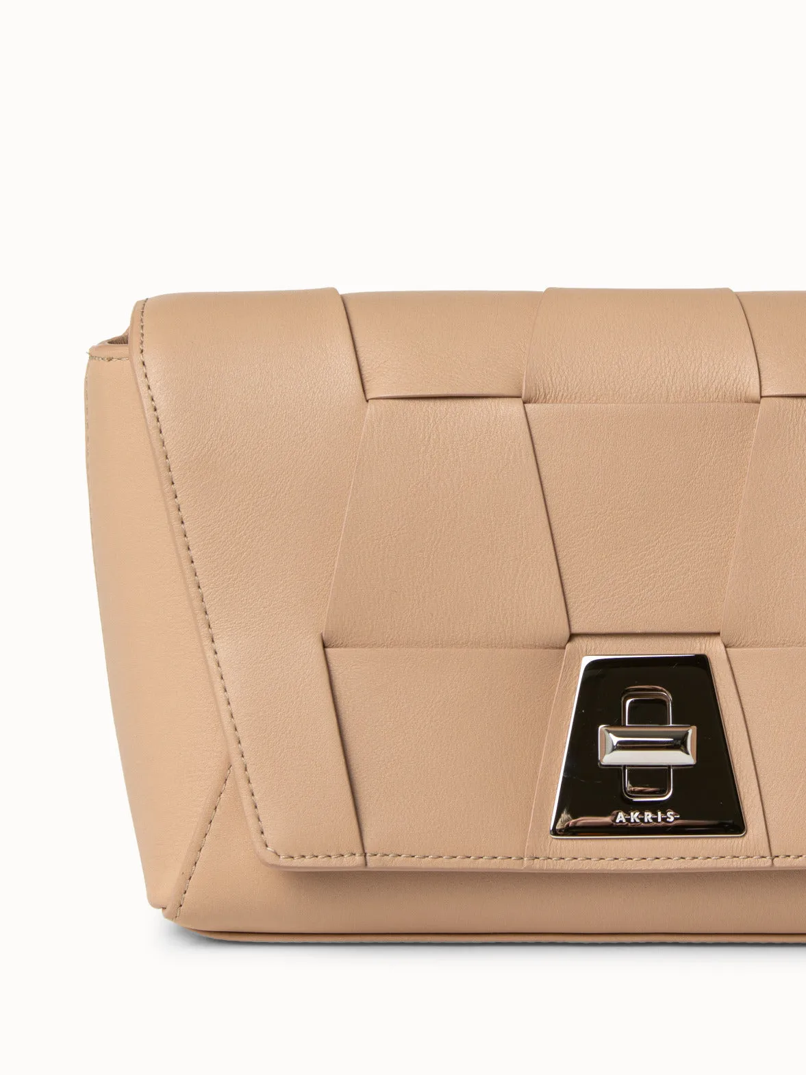 Small Anouk Day Bag aus geflochtenen Ledertrapezen